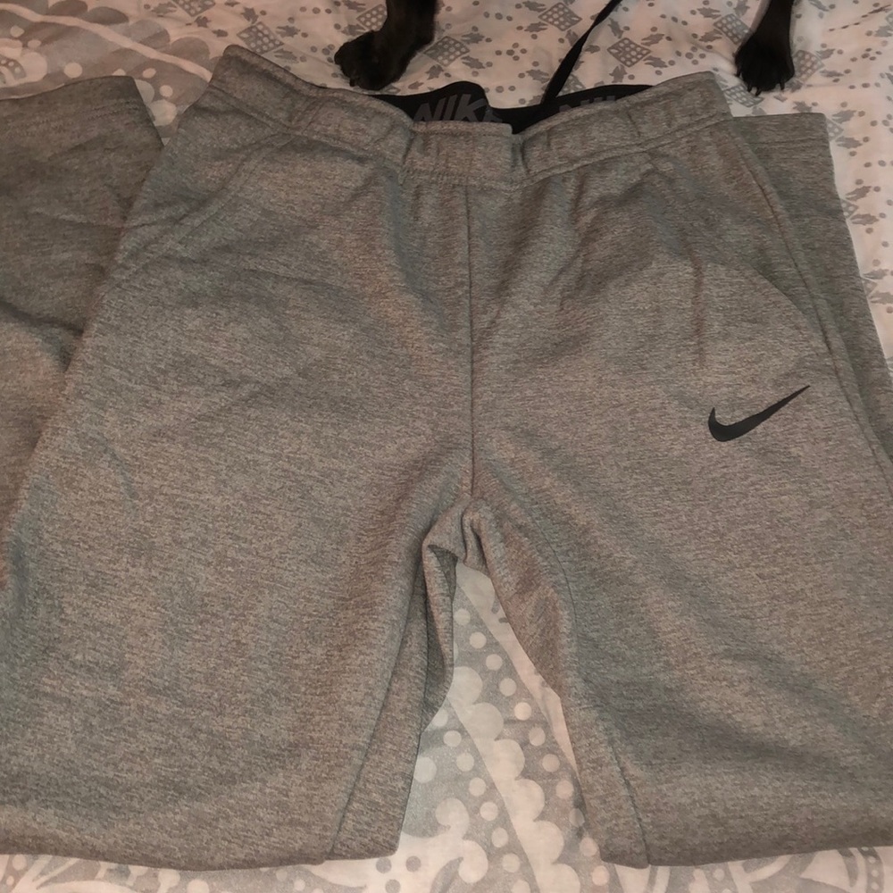 Nike dri fit sweatpants